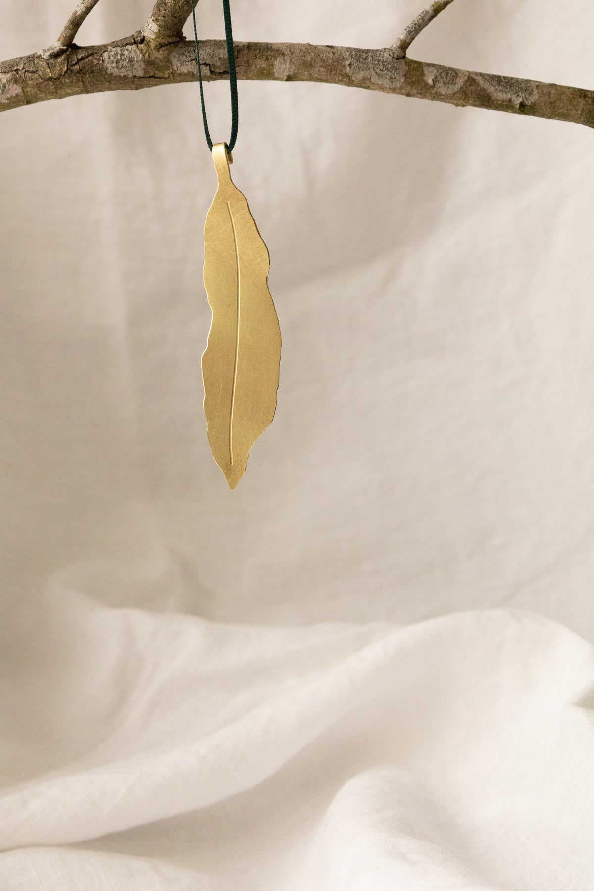 Golden Gum Leaf 14