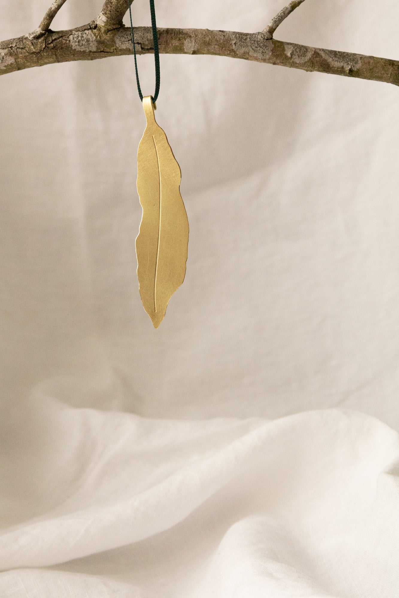 Golden Gum Leaf 14