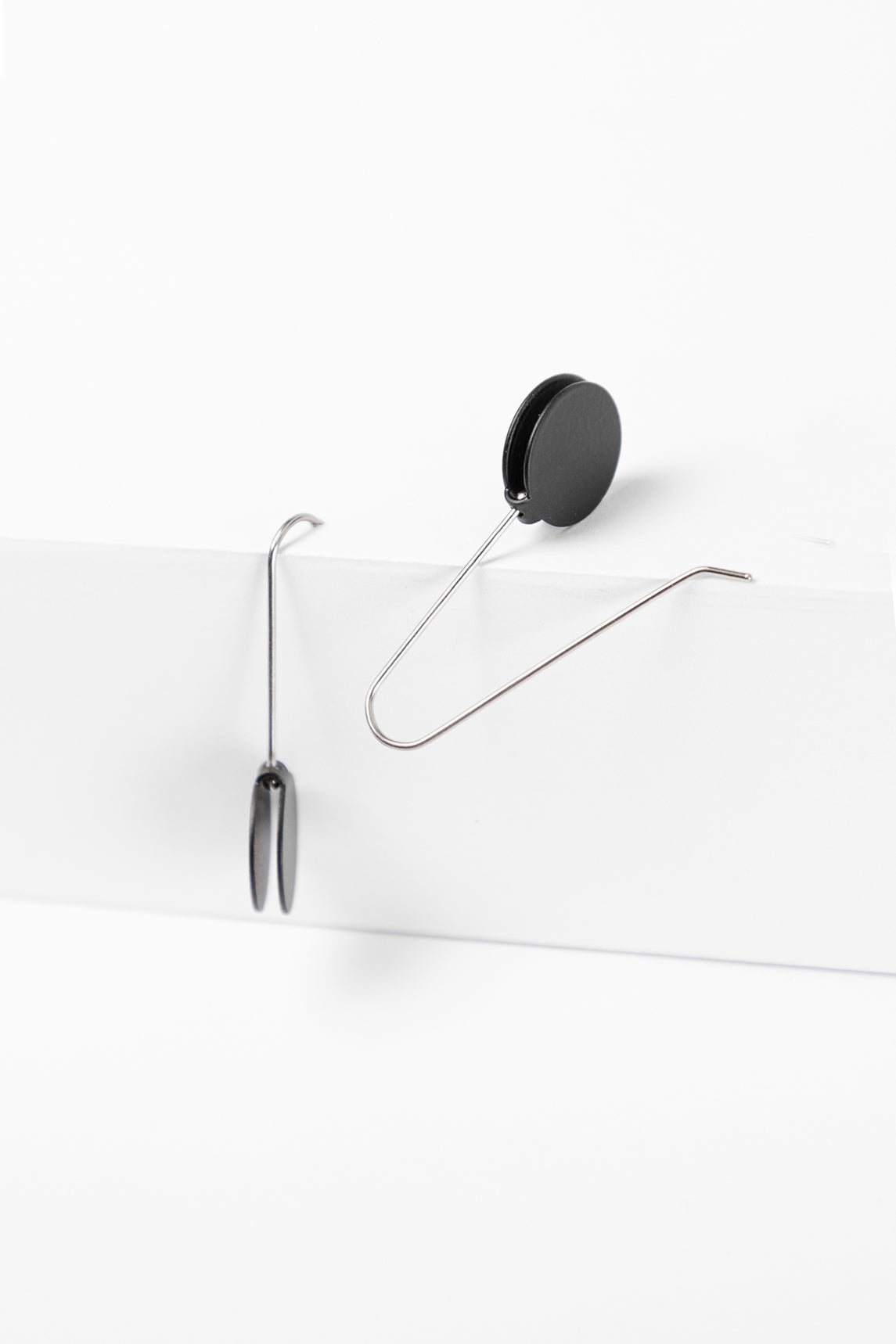 Circle Earrings - Extra Small | Black